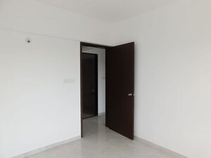 Room in 3 BHK Apartment at Tulip Apartments Baner, Baner – for Rent