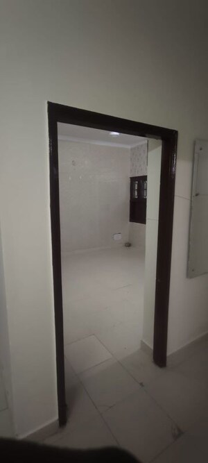 Building Lobby in 3 BHK Builder Floor at Sector 7 – for Rent