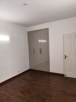3.5 BHK + Servant Room 2700 Sq.Ft. Apartment in BPTP Park 81