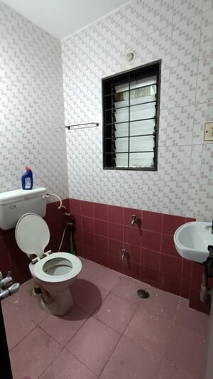 Bathroom in  Pg at Lokmanya Colony – for Rent