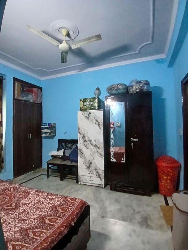 2.5 BHK +  130 Sq.Yd. Builder Floor in Spring Field