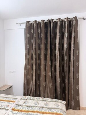Bedroom in 3 BHK Apartment at Vip Road – for Rent