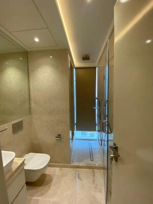 Furnished Amenities in 2 BHK Apartment at Indiabulls Blu, Worli – for Rent