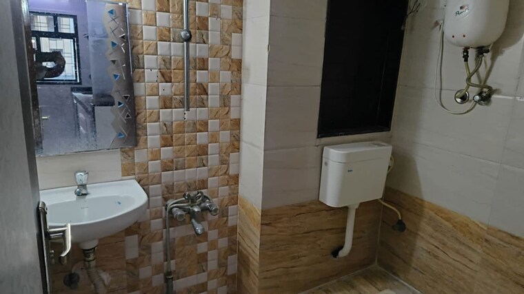 Bathroom, agarwal-vrindavan-gardens 2 Bedroom 950 Sq.Ft. Apartment In Nalasopara East Palghar 10583449