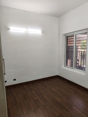 Room in 3 BHK Apartment at BPTP Parkland Pride, Sector 77 – for Sale