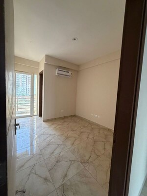 Room in 2 BHK Builder Floor at Sector 95 – for Rent