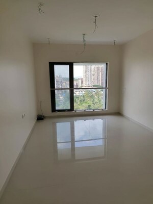 Room in 2 BHK Apartment at Jyoti Sukriti, Goregaon East – for Rent