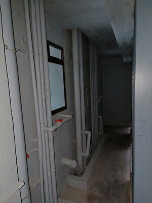 Bathroom in 2 BHK Apartment at Jyoti Sukriti, Goregaon East – for Rent