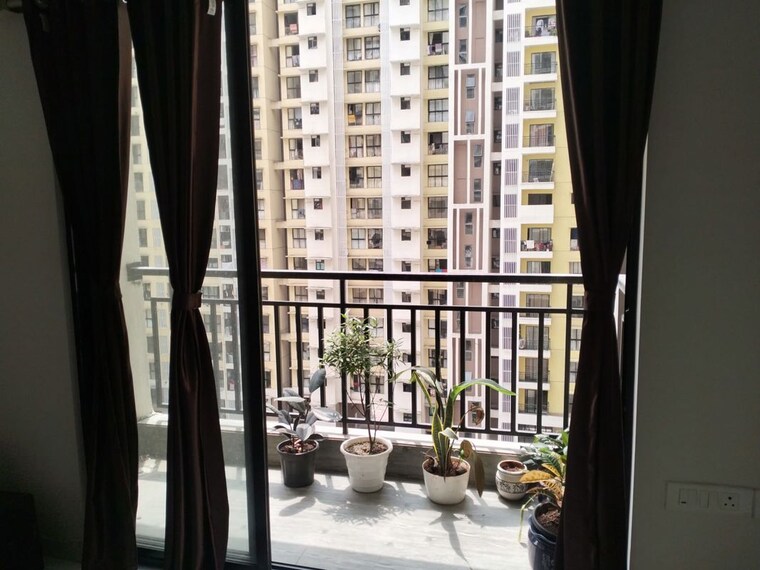 Balcony, runwal-gardens-phase-2 1 Bedroom 456 Sq.Ft. Apartment In Dombivli East Thane 10583545