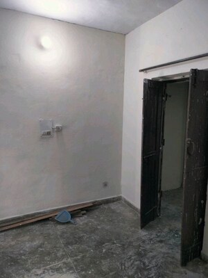 Room in 1 BHK Independent House at Sector 13 Dwarka – for Rent