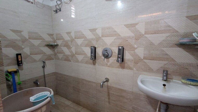 Bathroom, kapra 3 Bedroom 1500 Sq.Ft. Apartment In Kapra Hyderabad 10583523