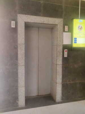 Lift in 3 BHK Apartment at Puri Pranayam, Sector 82 – for Sale