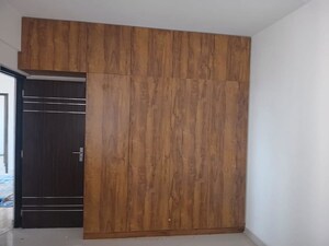 Room in 2 BHK Apartment at Shriram Solitaire, Yelahanka New Town – for Rent