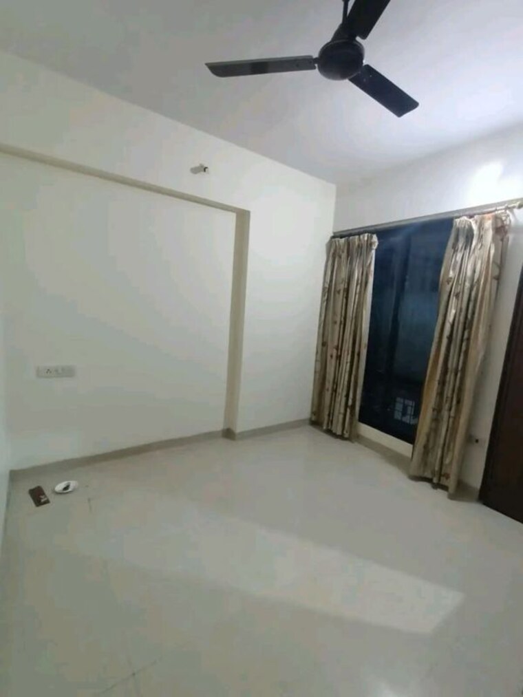 Room, dosti-oro-67 2.5 Bedroom 848 Sq.Ft. Apartment In Kandivali West Mumbai 10583573