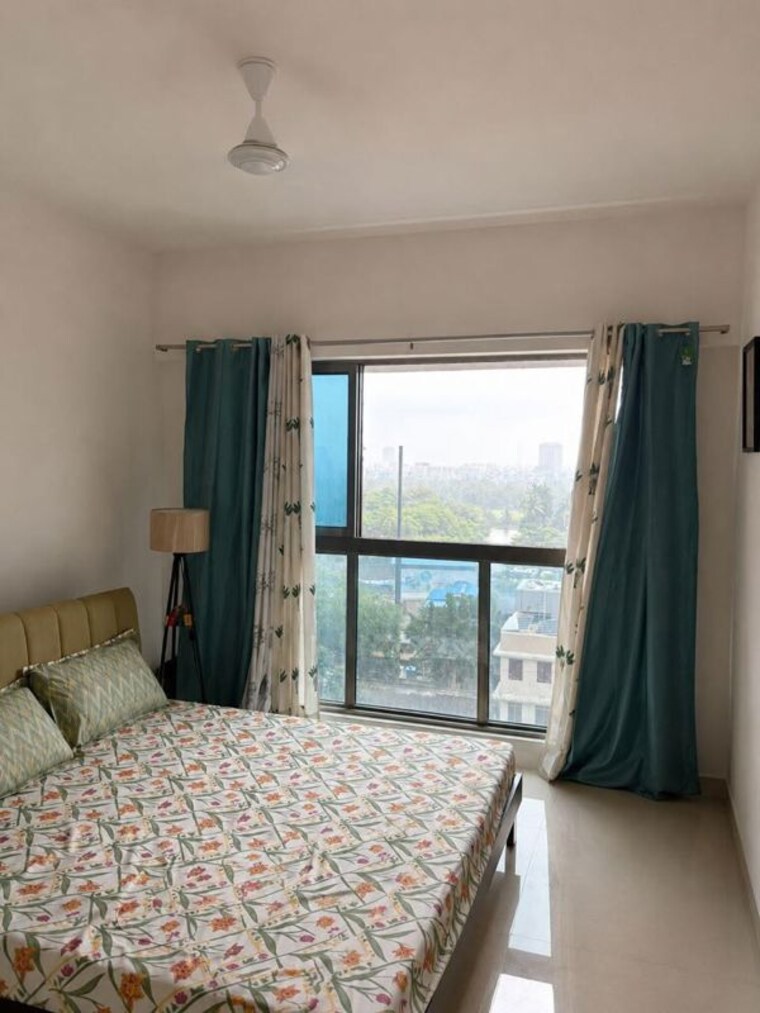 Nearby, hubtown-hillcrest 2.5 Bedroom 800 Sq.Ft. Apartment In Andheri East Mumbai 10583574