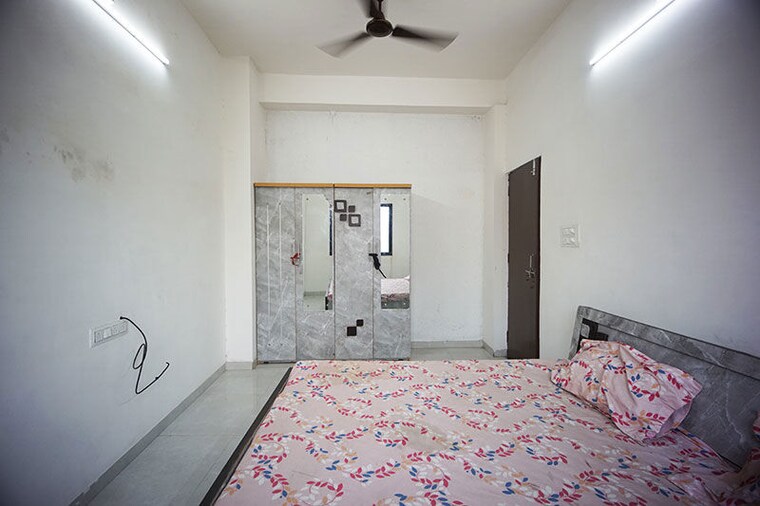 Bedroom, maninagar 3 Bedroom 160 Sq.Yd. Apartment In Maninagar Ahmedabad 10583578