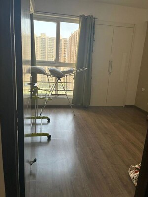 Room in 3 BHK Apartment at ABA Cleo County, Sector 121 – for Sale
