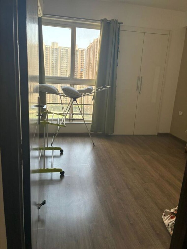 Room, aba-cleo-county 3 Bedroom 1827 Sq.Ft. Apartment In Sector 121 Noida 10583608