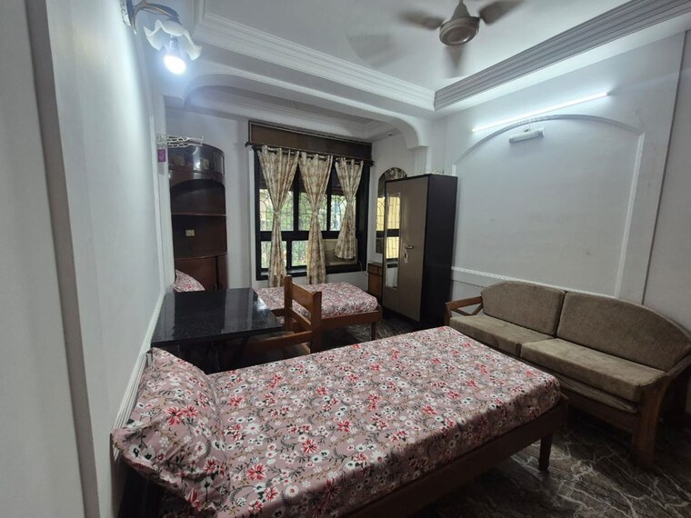 Bedroom, kandivali east Pg For Boys & Girls In Kandivali East 10583496