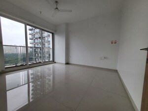 2 BHK Apartment For Rent in Soham Crystal Spires, Thane West