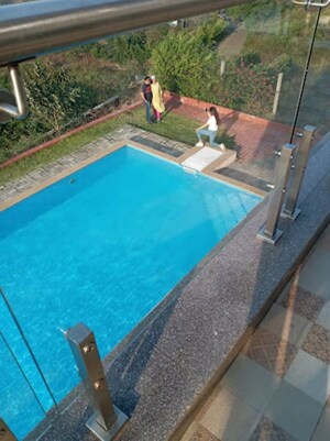 Swimming Pool in 5 BHK Apartment at Lodha Fiorenza, Goregaon East – for Sale