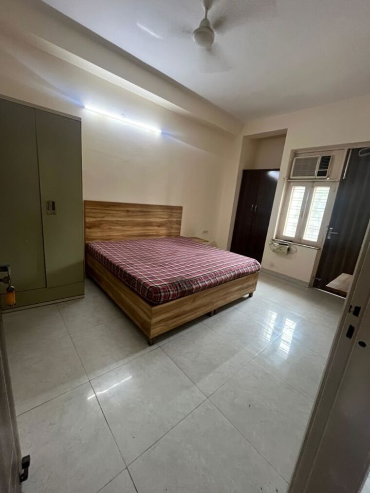 Living Room, sector 40 2 Bedroom 100 Sq.Yd. Builder Floor In Sector 40 Gurgaon 10583662