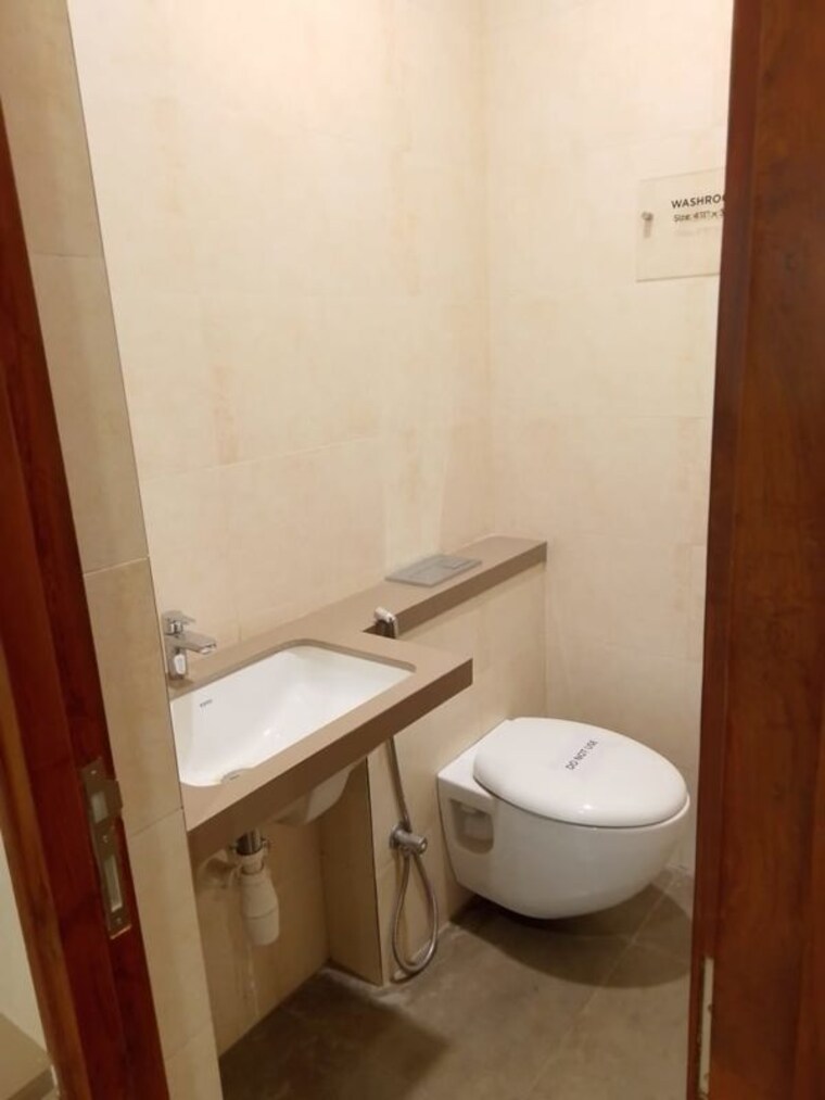 Bathroom, kalpataru-summit Commercial Office Space 455 Sq.Ft. In Mulund West Mumbai 10583655