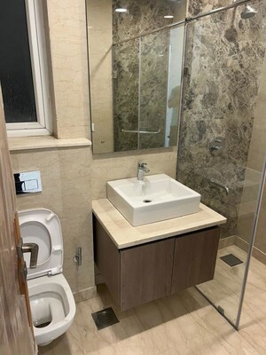 Team Area in 3 BHK Apartment at Ambience Creacions, Sector 22 – for Sale