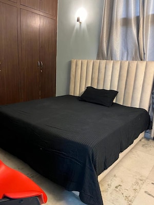 2 BHK Builder Floor For Rent in Chittaranjan Park