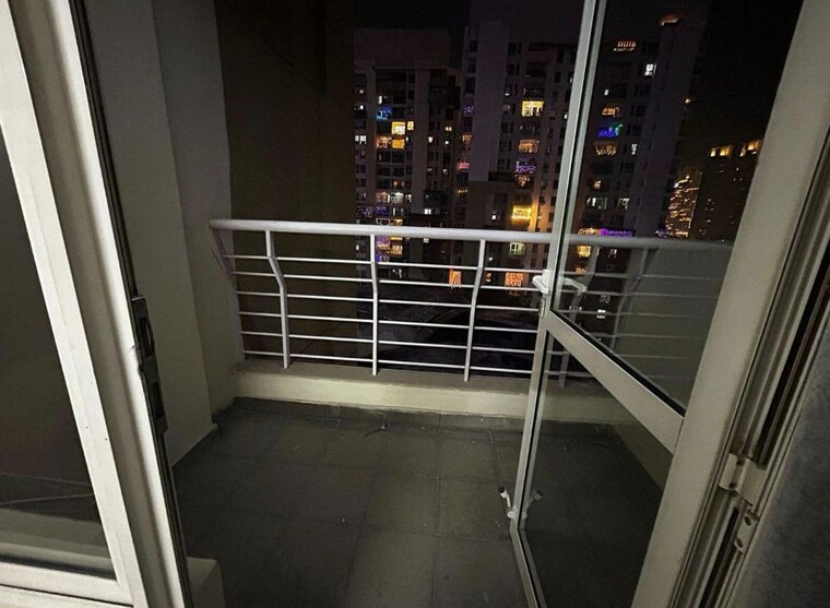 Balcony, 3c-lotus-boulevard 2 Bedroom 1380 Sq.Ft. Apartment In Sector 100 Noida 10583710