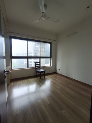 2 BHK Apartment For Rent in LnT Veridian, Powai