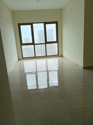 Room in 2 BHK Apartment at Sheth Auris Serenity Tower 3, Malad West – for Sale