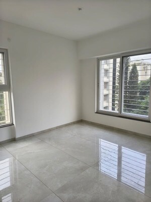 Room in 3 BHK Apartment at Prathamesh Sanskruti, Navi Peth – for Sale