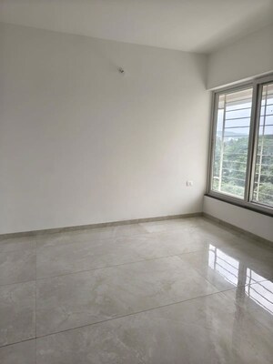 Room in 3 BHK Apartment at Prathamesh Sanskruti, Navi Peth – for Sale