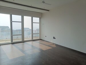4 BHK Apartment For Sale in Mahagun Mezzaria, Sector 78