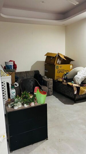 Living Room in 2 BHK Builder Floor at Sector 69 – for Rent