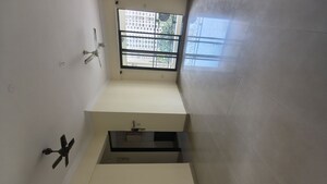 2 BHK Apartment For Rent in Lake Pleasant, Powai