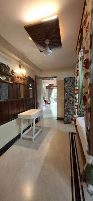 Living Room in 4 BHK Builder Floor at Defence Colony – for Rent