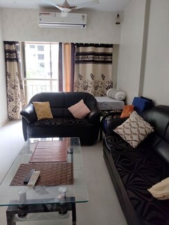 2 BHK Apartment For Rent in Kabra Paradise
