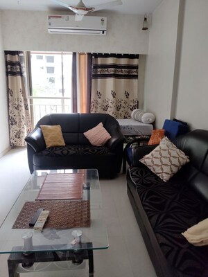 2 BHK Apartment For Rent in Kabra Paradise, Andheri West