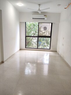 2 BHK Apartment For Rent in Platinum 53 West