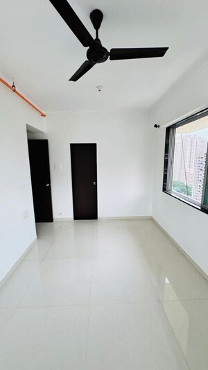 Room in 1 BHK Apartment at Sushanku Avenue 36, Goregaon West – for Rent