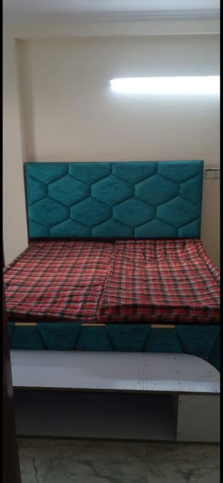 Bedroom, dlf city phase 3 2 Bedroom 180 Sq.Yd. Builder Floor In Dlf City Phase 3 Gurgaon 10583808