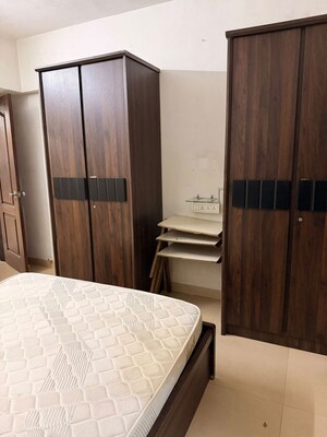 Bedroom in 3 BHK Apartment at Mohili – for Rent