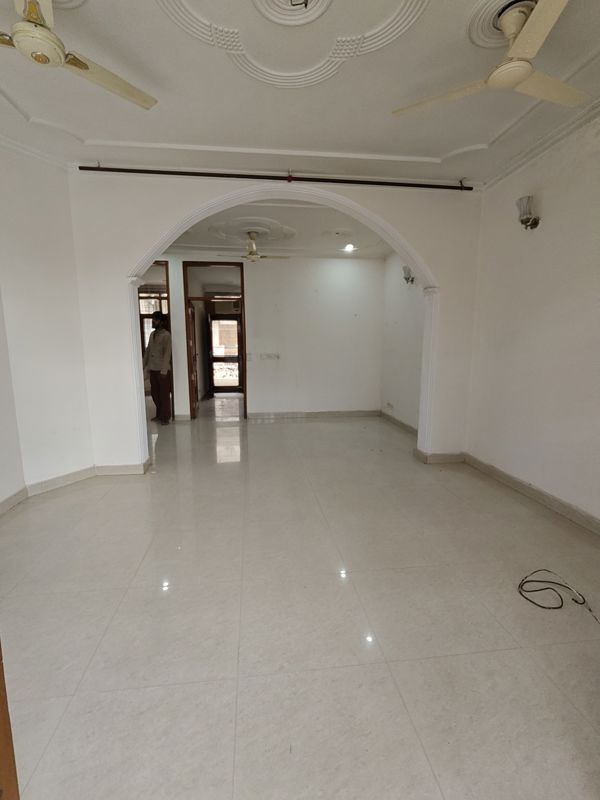 2 BHK 163 Sq.Yd. Builder Floor in Super Mart 1
