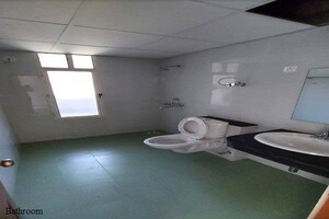 Attached Bathroom in 2 BHK Apartment at Thite Nagar – for Rent
