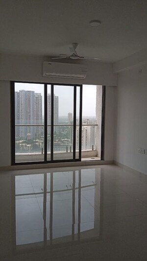 Room in 2 BHK Apartment at Sankalp Sahanivas, Goregaon East – for Rent