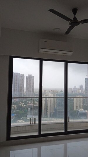 Room in 2 BHK Apartment at Sankalp Sahanivas, Goregaon East – for Rent