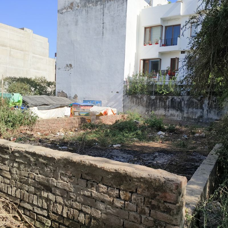 Plot For Sale in Gomti Nagar