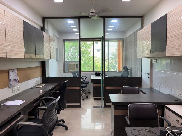 Team Area, solitaire-2 Commercial Office Space 205 Sq.Ft. In Malad West Mumbai 10583866